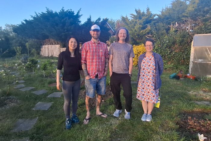 Regular volunteers: Milly, Ben, Peter, Jen (from left to right) - Photographer Milly Chen